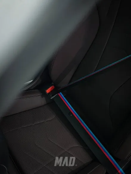[분당.경기 광주 | 자동차 실내 커스텀 전문점] BMW X1 M35i M퍼포먼스 컬러 안전벨트 교체 튜닝! 출고 후 옵션 추가하기 / 부산 기장경기 광주시 문형동