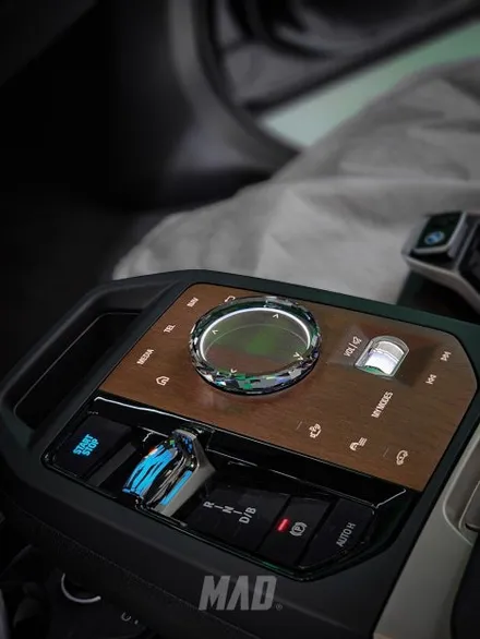 [서울.경기 | 자동차 실내 튜닝 전문점] BMW iX50 롱비치 블루 컬러 안전벨트 시공! 옵션 못넣었다고 걱정하지마세요 / 부산 기장경기 광주시 문형동