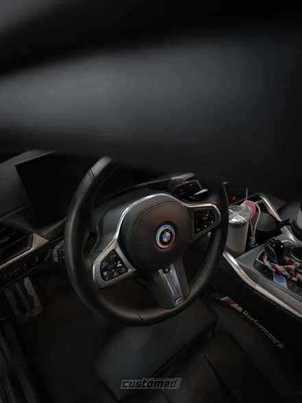 전기차도 튜닝할 수 있다  [BMW 전기차 i4 컬러 안전벨트 교체 시공 _부산 커스텀매드]