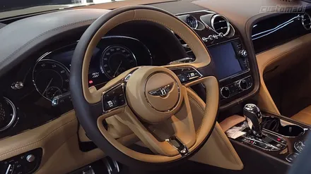 벤틀리 벤테이가 핸들가죽에 생긴 스크래치 [Bentley Bentayga 핸들복원 _커스텀매드] #가죽복원 #시트복원 #실내복원 #핸들까짐 / 부산 기장경기 광주시 문형동