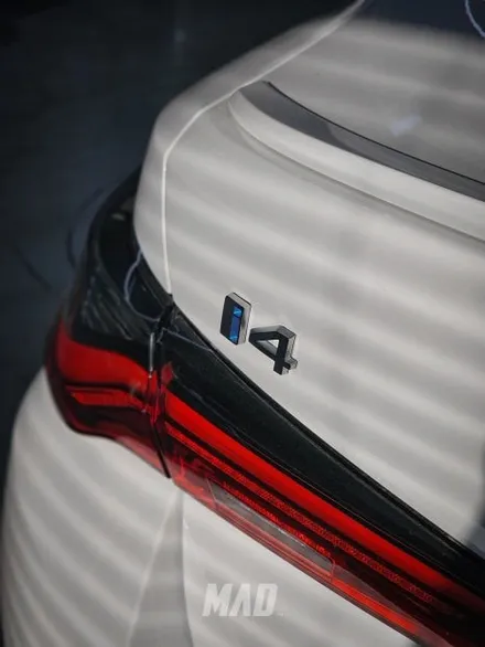 이제 BMW는 이걸로 통한다 [BMW i4 코발트 블루 컬러 안전벨트 교체 _ 커스텀매드 서울.경기 수도권] / 부산 기장경기 광주시 문형동
