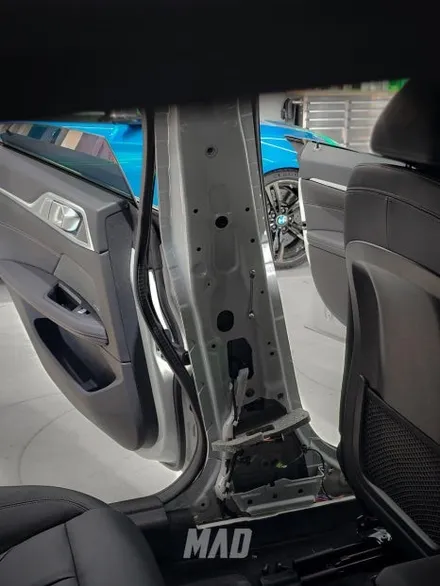 이제 BMW는 이걸로 통한다 [BMW i4 코발트 블루 컬러 안전벨트 교체 _ 커스텀매드 서울.경기 수도권] / 부산 기장경기 광주시 문형동