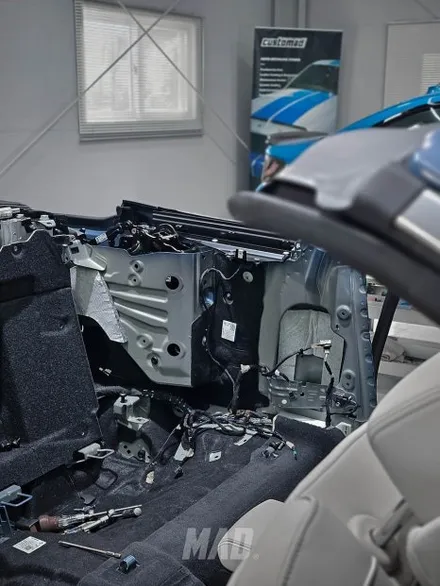 [분당.용인 | 자동차 실내 커스텀 전문점] 컬러 안전벨트 교체 튜닝! bmw 420i 컨버터블 바로셀로나 블루 에디션, 국내 단 20대밖에 없다고? / 부산 기장경기 광주시 문형동
