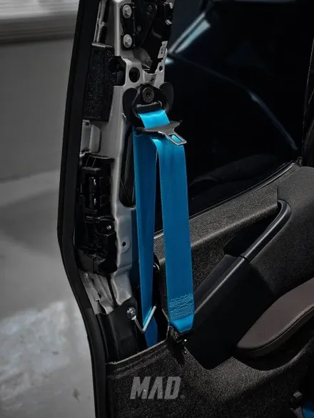 [서울.경기 | 자동차 실내 튜닝 전문점] BMW i3 롱비치 블루 컬러 안전벨트 교체 시공! 전기차에 딱이네? / 부산 기장경기 광주시 문형동