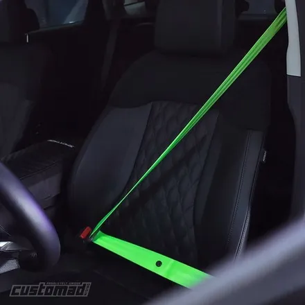 레드컬러 안전벨트 전격 비교분석!  [포르쉐 컬러안전벨트 _커스텀매드] #911카레라gts #파나메라4 #안전벨트튜닝 #서울경기자동차튜닝샵 #벨트컬러 #벨트교체 / 부산 기장경기 광주시 문형동