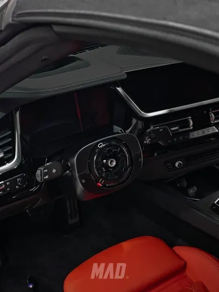 [서울.용인 | 자동차 실내 튜닝 전문점] BMW G29 Z4 마그마 레드 컬러 커스텀 도색 교체 염색 / 부산 기장경기 광주시 문형동