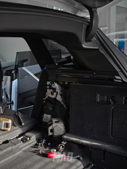 BMW iX 안전벨트 색상 교체 가격 비용 대비 실속있는 튜닝 / 부산 기장경기 광주시 문형동