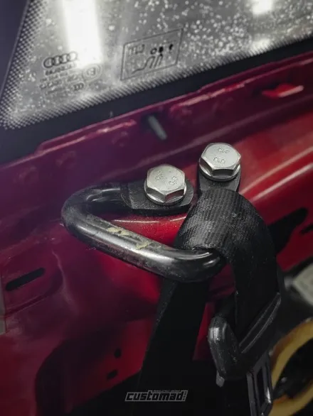 아우디 TT, 컬러안전벨트 시공기 [AUDI TT mk2 안전벨트 교체 시공 _ 부산 커스텀매드] / 부산 기장