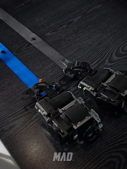 이제 BMW는 이걸로 통한다 [BMW i4 코발트 블루 컬러 안전벨트 교체 _ 커스텀매드 서울.경기 수도권] / 부산 기장경기 광주시 문형동