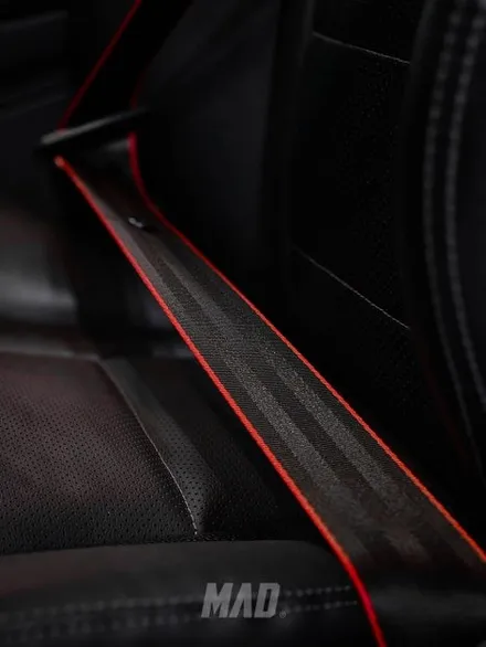 벤츠 우정템? 친구따라 매드간다~ [벤츠 CLA45s AMG & C220d 컬러 안전벨트 시공 _ 서울·경기 컬러안전벨트 전문점] / 부산 기장경기 광주시 문형동