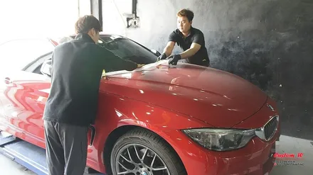 블랙과 레드의 조화를 위해 BMW 428I 블랙유광 휠도색 그리고 포인트로 블루 캘리퍼도색. / 용인 처인구