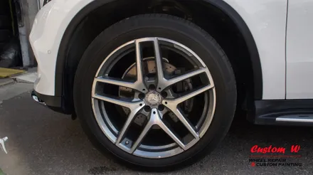 메르세데스 벤츠의 인기 SUV! GLE 350D 쿠페 차량의 휠수리 및 블랙유광 휠도색, 레드 캘리퍼도색. / 용인 처인구