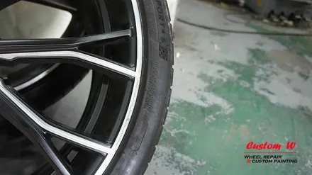 BMW G30 신형 5시리즈 530I 차량의 20인치 669M 휠 다이아몬드컷팅 휠수리. / 용인 처인구