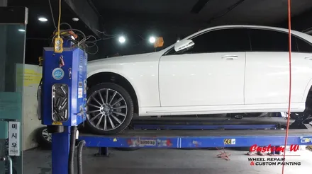 벤츠 S500 상처난 휠 다른 휠과의 이질감없도록 다이아몬드컷팅 휠수리. / 용인 처인구