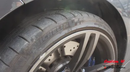 BMW M2 스모크 블랙 마감의 M437 휠 순정과 동일하게 휠수리. / 용인 처인구