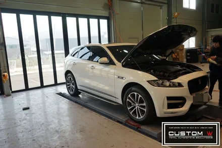 재규어 F-PACE 블랙유광 휠도색, 레드 캘리퍼도색. / 용인 처인구