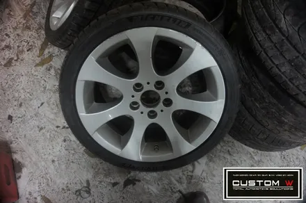BMW E90 335i 휠수리 후 고스트크롬 휠도색, 블랙 캘리퍼도색. / 용인 처인구