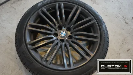 BMW G30 530d 맷블랙 휠을 블랙유광 휠도색으로 새롭게 만들어드렸습니다. / 용인 처인구