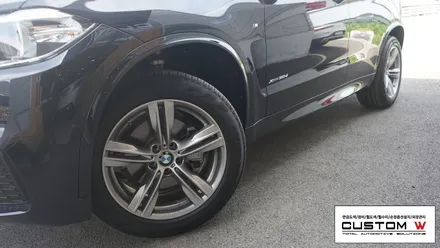 BMW X5 30d 블랙유광 휠도색, M퍼포먼스 블루 캘리퍼도색. / 용인 처인구