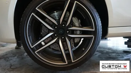 벤츠 W213 E63AMG 블랙유광 휠도색, 레드 캘리퍼도색. / 용인 처인구