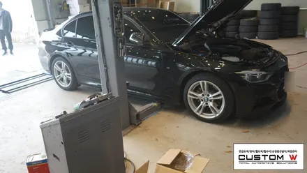 BMW F30 3시리즈 맷블랙 휠도색, 레드 캘리퍼도색. / 용인 처인구
