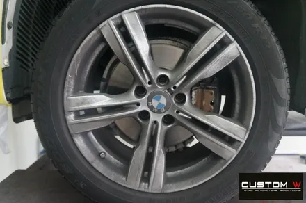 BMW X5 지저분하고 부식 녹 심한 캘리퍼 도색  , 블랙유광 휠도색 / 용인 처인구