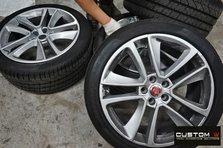 재규어 F-타입(F-TYPE) 블랙유광 휠 도색, 레드 캘리퍼 도색 / 용인 처인구