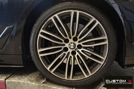 BMW M 530i 664M 휠 상처 수리 후 블랙유광 휠도색 / 용인 처인구