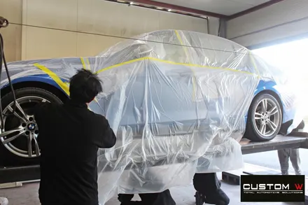 BMW F30 330i 휠 상처 수리 후 고스트 크롬 휠도색 + 부식 제거 후 카본 세라믹 골드 캘리퍼 도색 / 용인 처인구