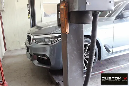 BMW G30 520d 블랙유광 휠도색 + M 퍼포먼스 블루 캘리퍼 도색 / 용인 처인구