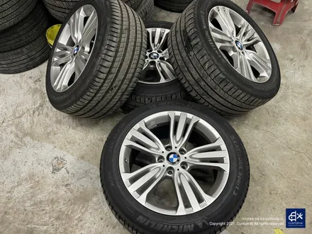 상처 수리는 물론 캘리퍼 관리까지!! BMW X5 휠수리 후 블랙유광 휠도색 & 레드 캘리퍼 도색 / 용인 처인구