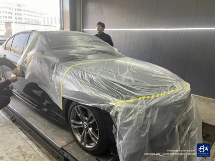 휠, 캘리퍼 모두 새 옷을 입히자! BMW 320i 휠수리 후 블랙유광 휠도색 + 블루 캘리퍼 도색 / 용인 처인구