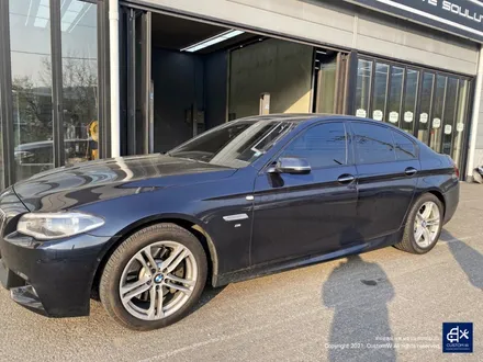 BMW F10 530d 박리 후 블랙유광 휠도색 + 분진 제거 후 블루 캘리퍼 도색 / 용인 처인구