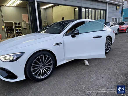 벤츠 GT43 AMG 잘못된 기존 도색 이력 박리후 블랙 실버 투톤 유광 휠도색 + 레드 캘리퍼 도색 / 용인 처인구