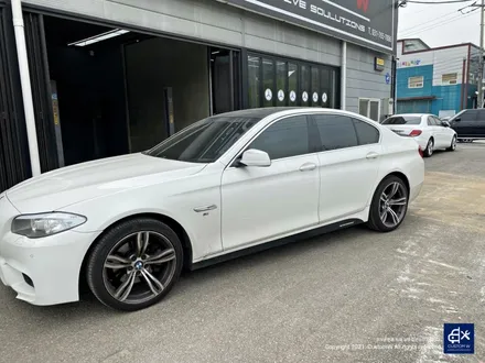 BMW F10 520d 19인치 휠수리 후 블랙유광 휠도색 + 레드 캘리퍼 도색 / 용인 처인구