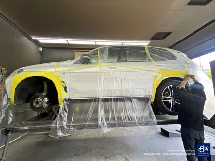 BMW G05 X5 30d 휠수리 불량 기존 페인트 도막 제거 (약품박리) 후 블랙유광 휠도색 + 블루 캘리퍼 도색 / 용인 처인구