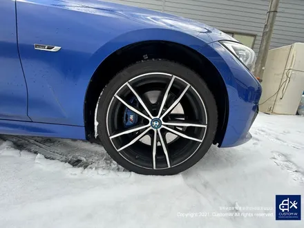 BMW G20 330e 상처가 많은 19인치 휠수리 후, 사틴 블랙 (aka. 맷블랙 MATT BLACK / 무광 블랙) 휠도색 / 용인 처인구
