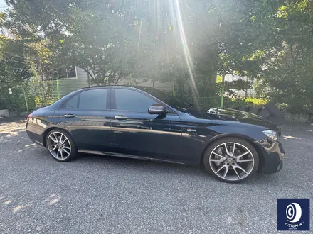 벤츠 W213 E43 AMG 휠 상처 수리 후 사틴 블랙 (무광 검정 / 매트 블랙) 휠 복원 도색 + 카본 세라믹 골드 캘리퍼 도색 / 용인 처인구