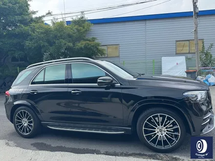 벤츠 GLE450 타 업체 잘못된 수리 도색 이력 / 기존 페인트 제거 (약품 박리) 후, 마차휠 블랙 유광 휠도색 + 레드 캘리퍼 도색 / 용인 처인구