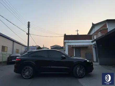 포르쉐 카이엔 22인치 타 업체 잘못된 수리 도색 이력 약품 박리 (페인트 제거) 후, 블랙 유광 휠도색 + 레드 캘리퍼 도색 / 용인 처인구