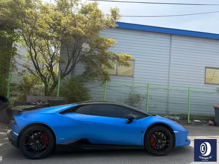 람보르기니 우라칸 LP610 조수석 앞 휠 상처 수리 후, 하이그로시 블랙 휠 복원 도색 / 용인 처인구