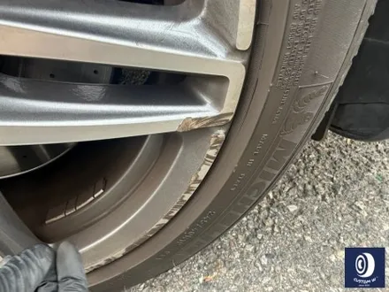벤츠 W213 E300 AMG 라인 19인치 휠 상처 수리 후, 건메탈 그레이 휠 도색 / 용인 처인구
