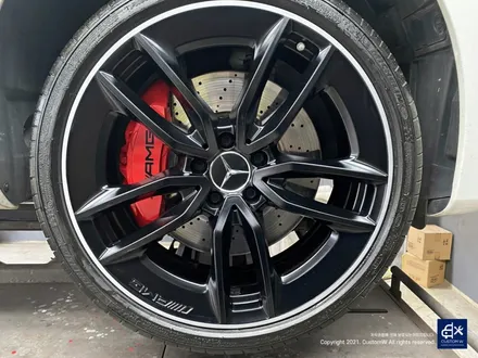 벤츠 E53 AMG 휠수리 후 블랙 실버 투톤 무광 휠도색 + 레드 캘리퍼 도색 / 용인 처인구