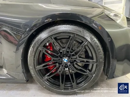 BMW G87 M2 930M 블랙 유광 휠도색 + 레드 캘리퍼 도색 커스텀W에 자주 입고되는 포켓 머신~~! / 용인 처인구