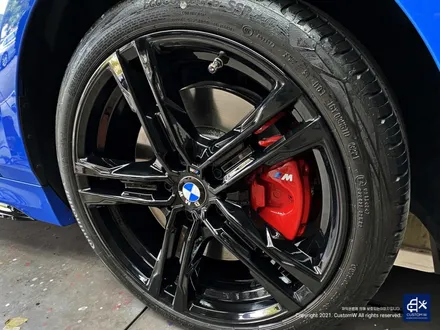 BMW 120i 704M 블랙유광 휠도색 + 레드 캘리퍼 도색 / 용인 처인구