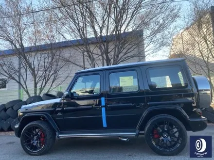 번호판도 장착되지 않은 신차 출고 작업_! / 벤츠 G63AMG 22인치 하이그로시 블랙 (검정 유광) 휠도색 (feat. 센터 휠 캡 주변 부품 모두 포함) / 용인 처인구