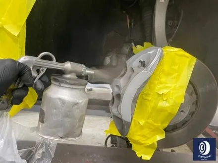 아우디 Q7 55TFSI 플라스틱 커버가 장착된 21인치 휠 블랙 유광 휠도색 + 부식 제거 후, 건메탈 그레이 캘리퍼 도색 / 용인 처인구