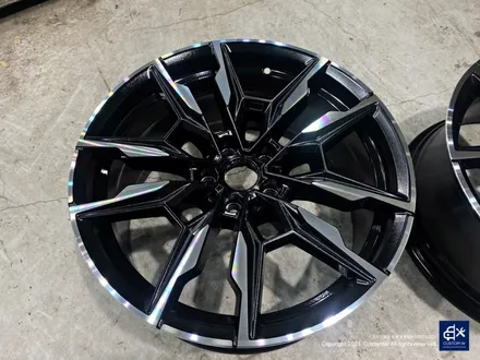 BMW i4 M50 기존 도색 제거 약품 박리 후, 블랙 폴리시 휠 + 블루 캘리퍼 도색 / 용인 처인구