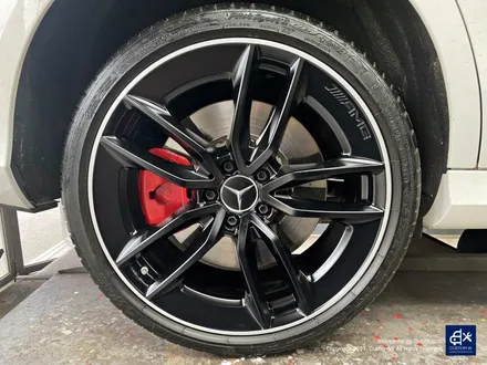 벤츠 E53 AMG 휠수리 후 블랙 실버 투톤 무광 휠도색 + 레드 캘리퍼 도색 / 용인 처인구