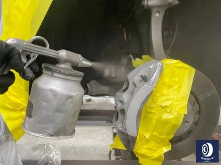 아우디 Q7 55TFSI 플라스틱 커버가 장착된 21인치 휠 블랙 유광 휠도색 + 부식 제거 후, 건메탈 그레이 캘리퍼 도색 / 용인 처인구